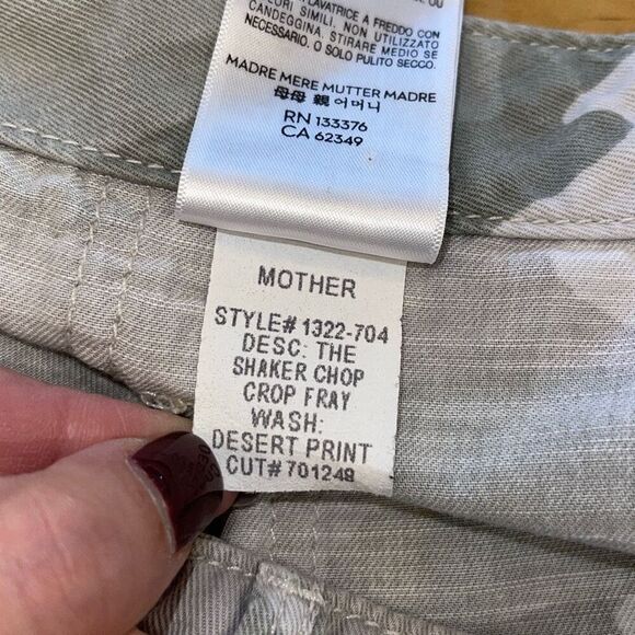 Mother Denim Shaker Chop Crop Fray Pant in Desert Print Size 29 $218 - Picture 10 of 13